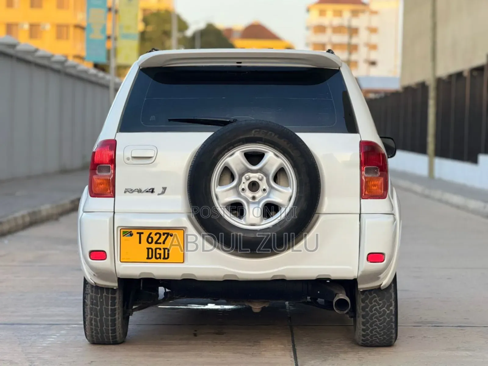 Toyota RAV4 2004 White