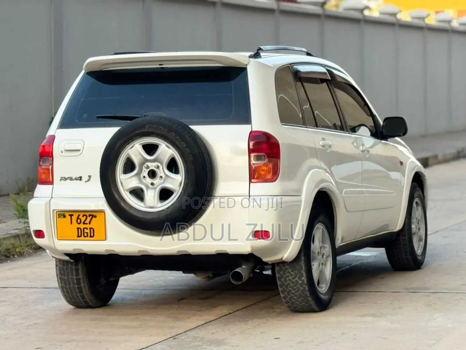 Toyota RAV4 2004 White