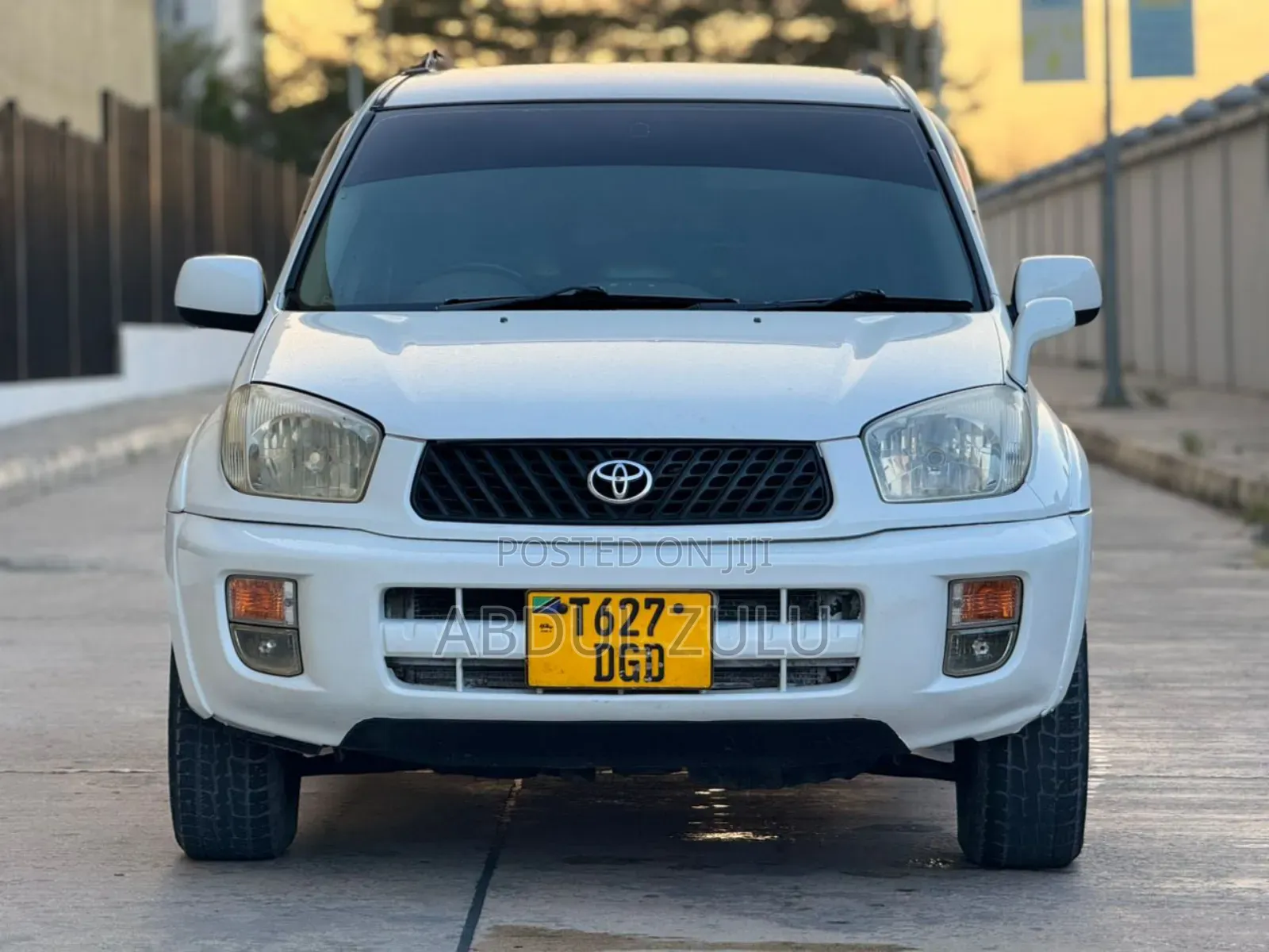 Toyota RAV4 2004 White