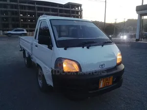Toyota TownAce 2006 White