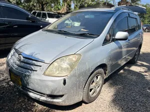 Toyota Corolla Spacio 2004 Silver