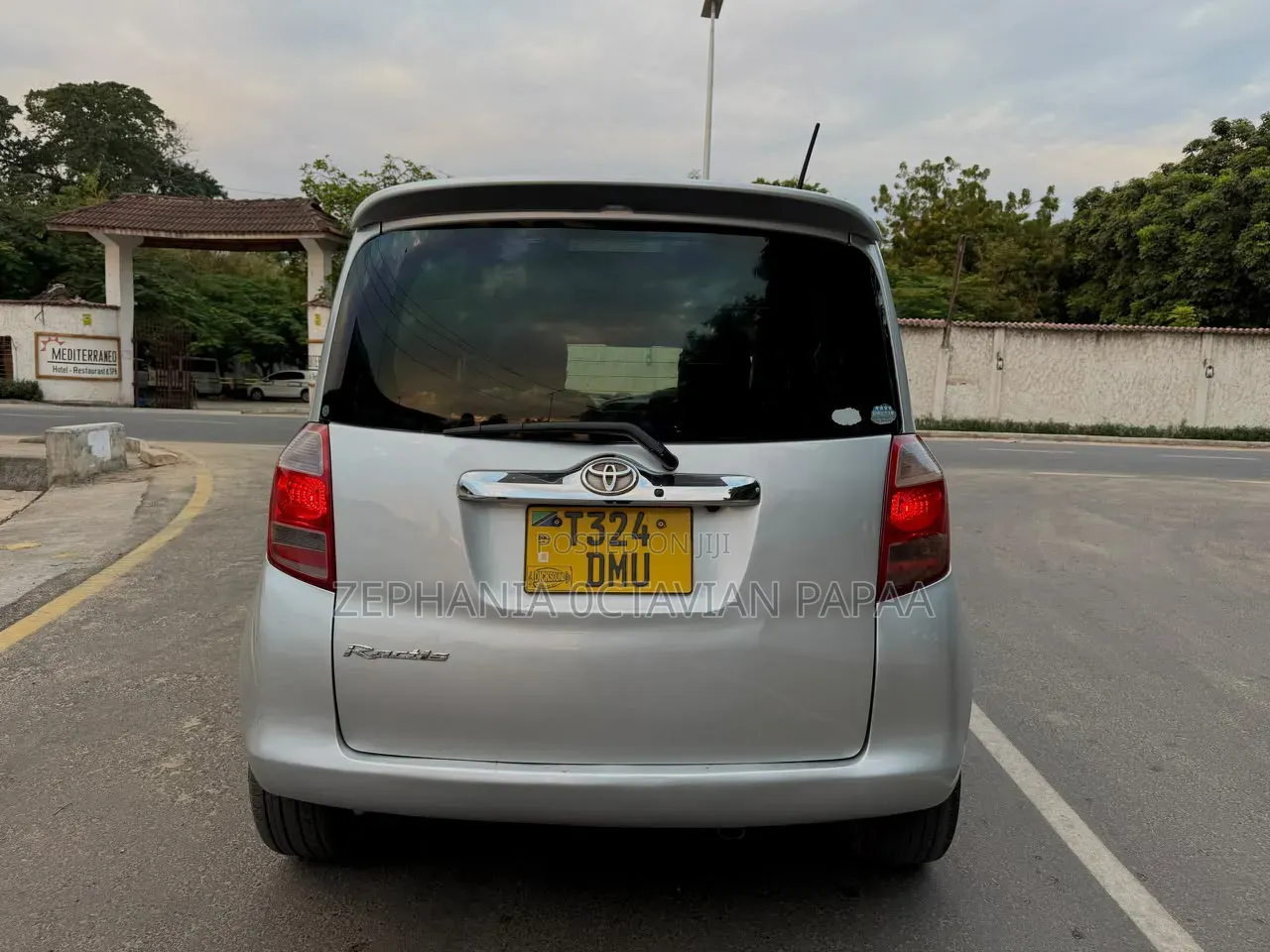 Toyota Ractis 2006 Silver
