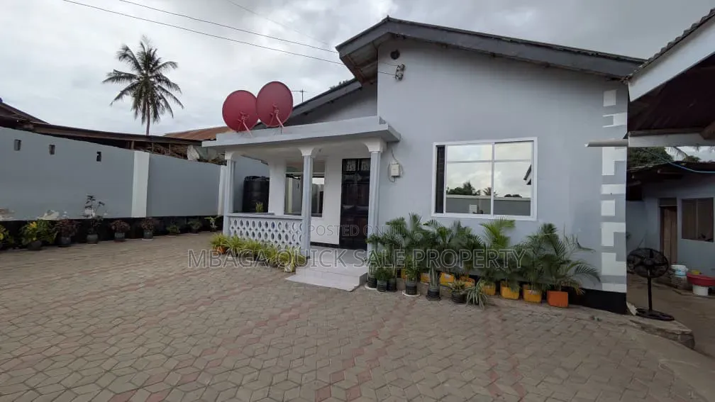 5bdrm House in Gongoni for sale