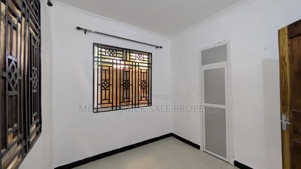 5bdrm House in Gongoni for sale