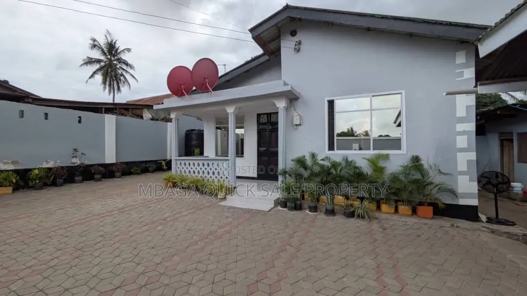 5bdrm House in Gongoni for sale