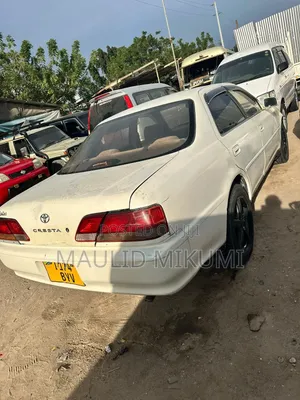 Toyota Cresta 1998 White