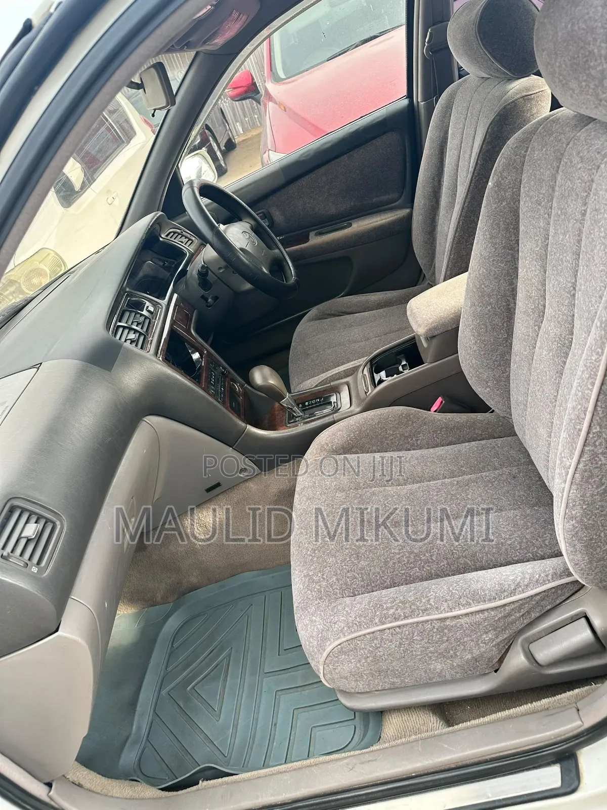 Toyota Cresta 1998 White