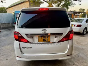 Toyota Alphard 2010 White