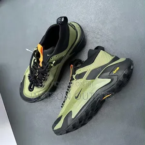 4 Colours Goretex Vibrant Nike Brand Men's Leather Sneakers or Shoes