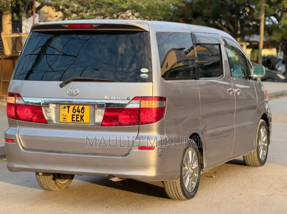 Toyota Alphard 2005 Silver