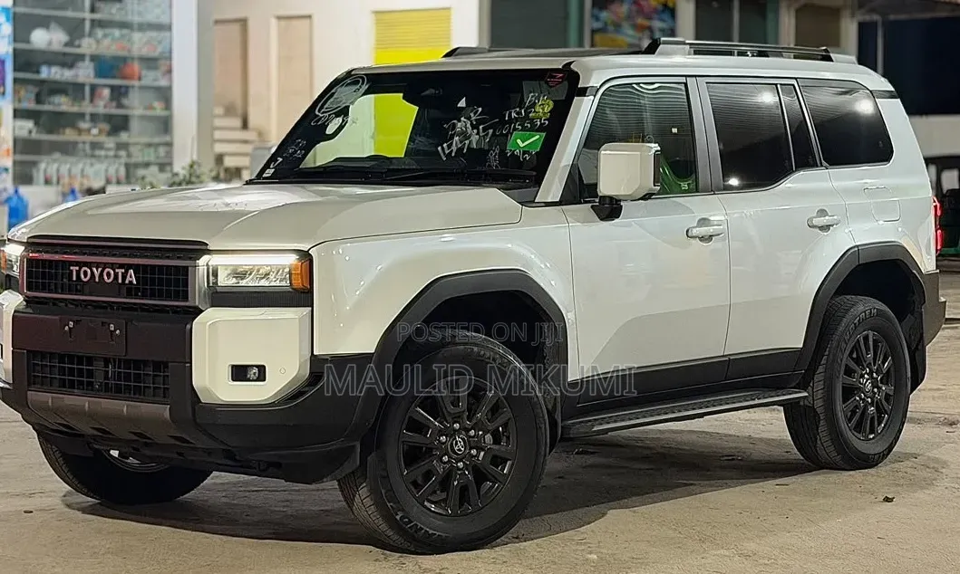 Toyota Land Cruiser Prado 2025 White