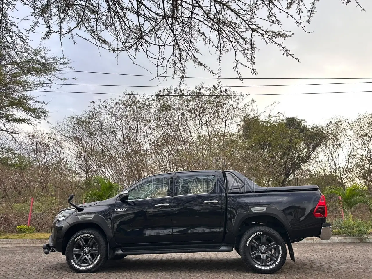 Toyota Hilux 2021 Matt Black