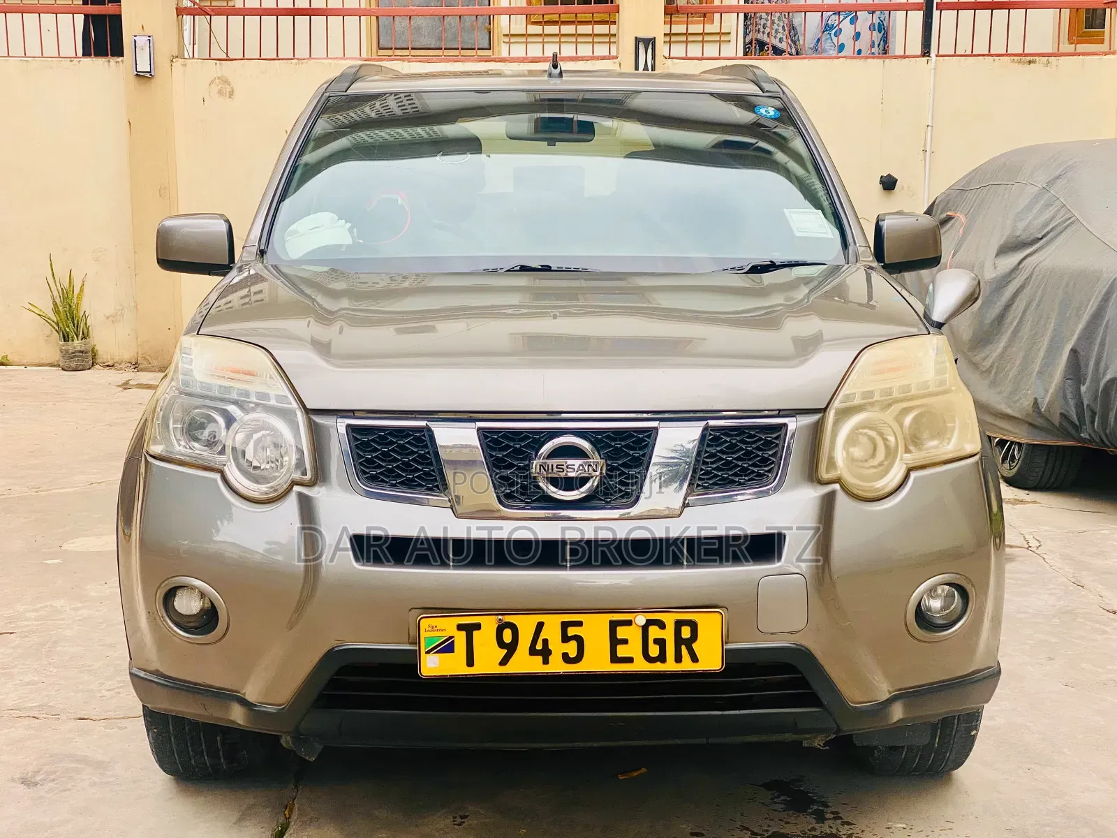 Nissan X-Trail 2010 Gray