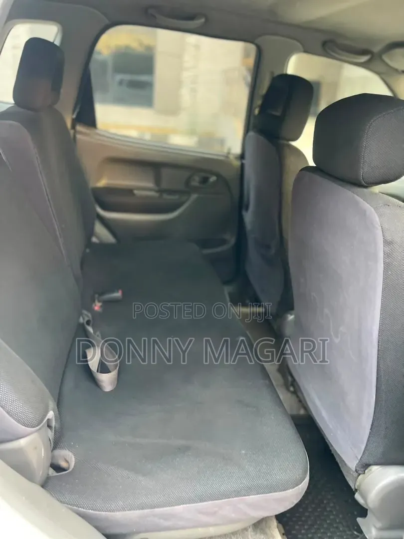 Suzuki Swift 2004 White