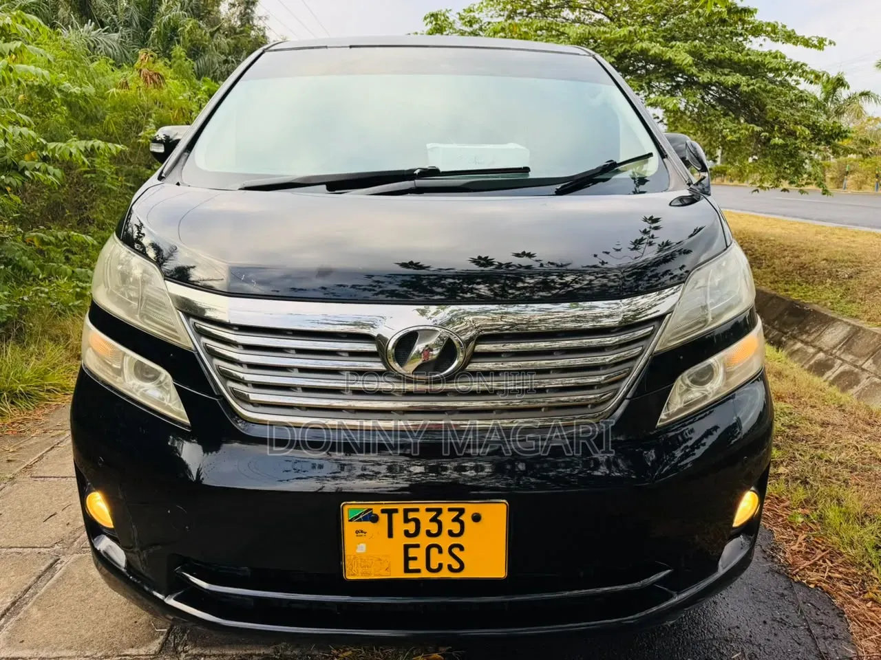 Toyota Vellfire 2008 Black