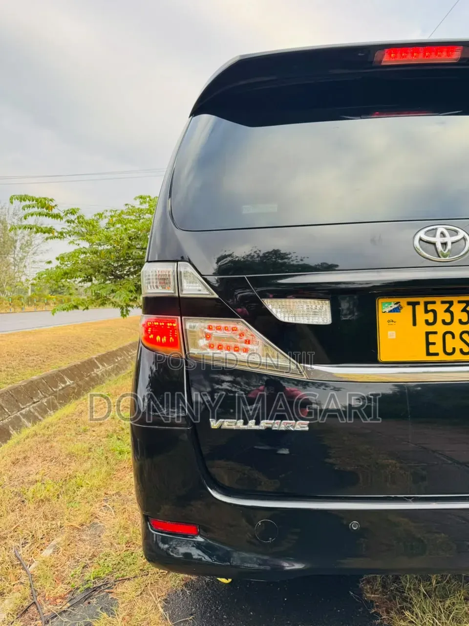 Toyota Vellfire 2008 Black