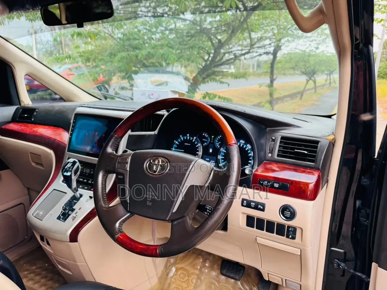 Toyota Vellfire 2008 Black