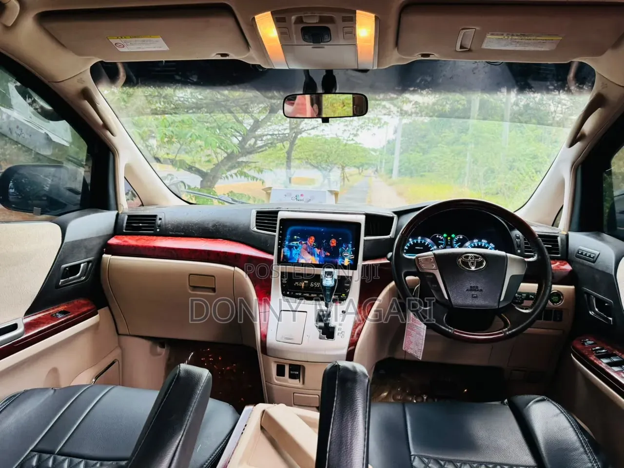 Toyota Vellfire 2008 Black