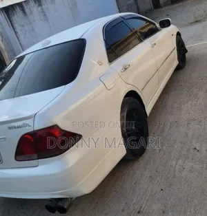 Toyota Crown 2006 White