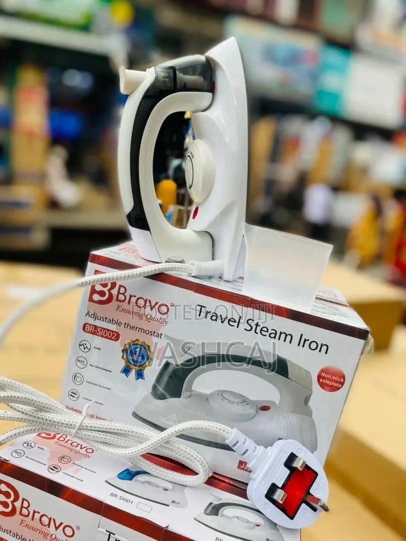 Bravo BR-S1002 Travel Steam Iron With Adjustable Thermostat