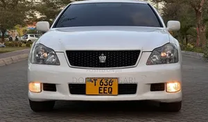 Toyota Crown 2006 White