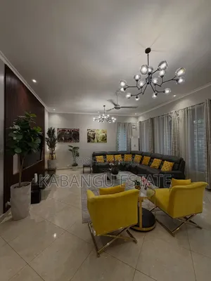 Furnished 3bdrm Villa in Oysterbay Near for rent
