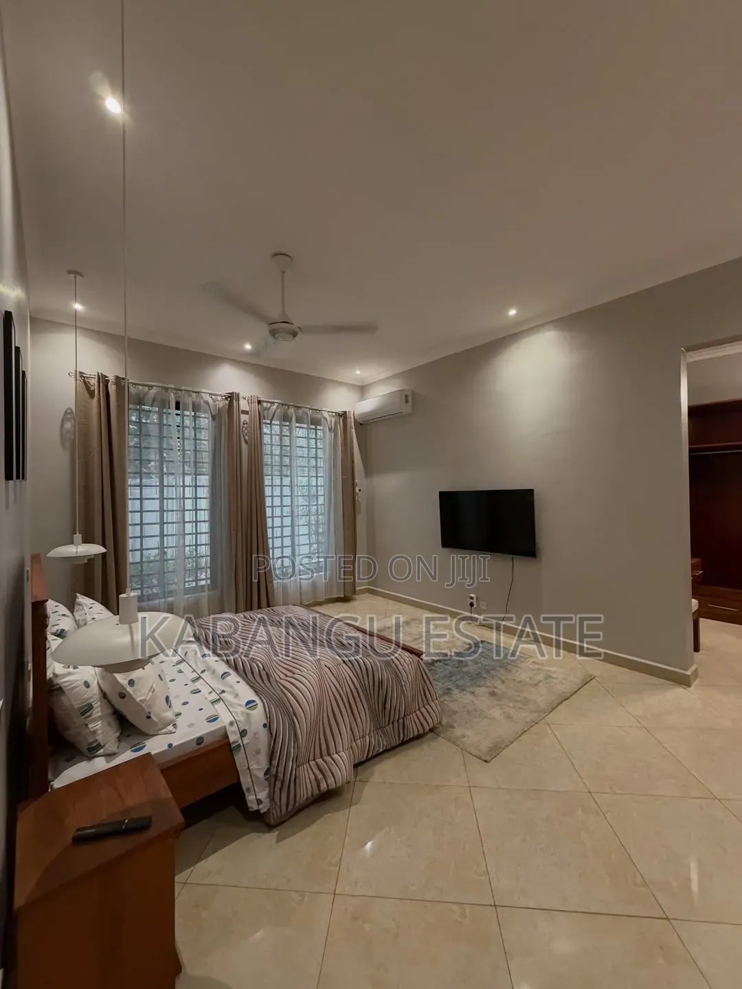 Furnished 3bdrm Villa in Oysterbay Near for rent