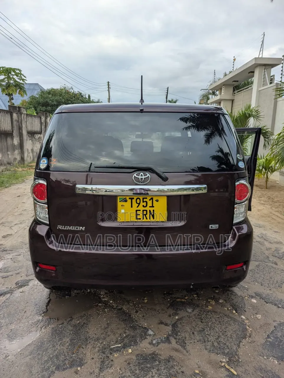 Toyota Corolla Rumion Hatchback 1.5 FWD 2009 Black