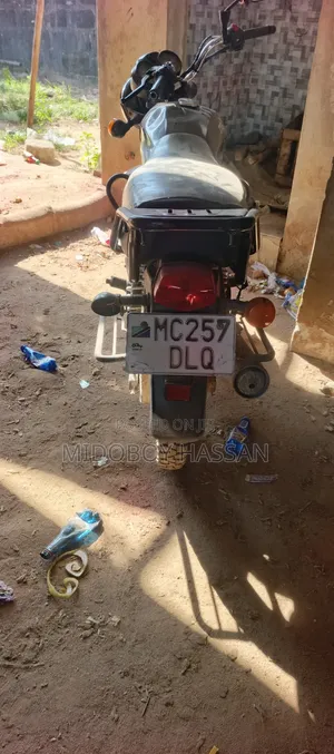TVS Max 125 2022 Blue