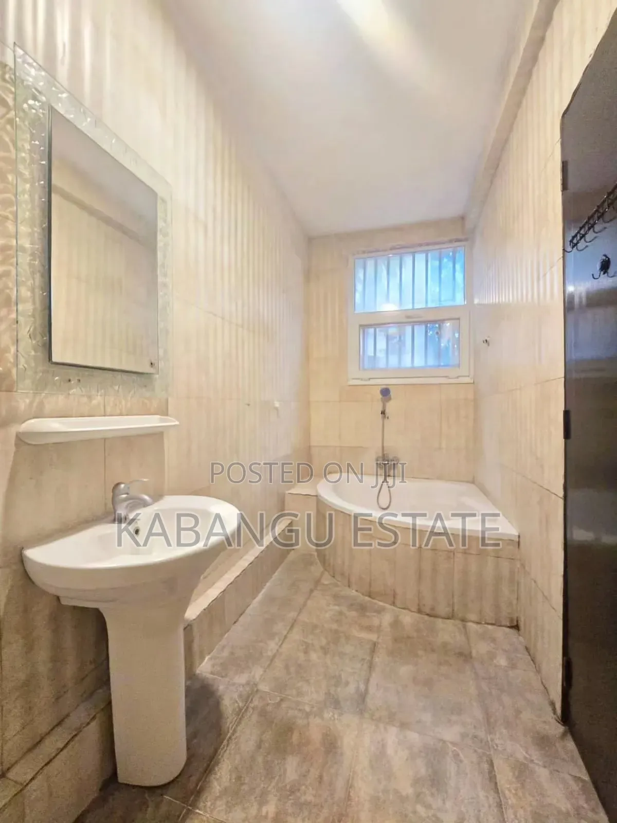 4bdrm House in Oysterbay for rent