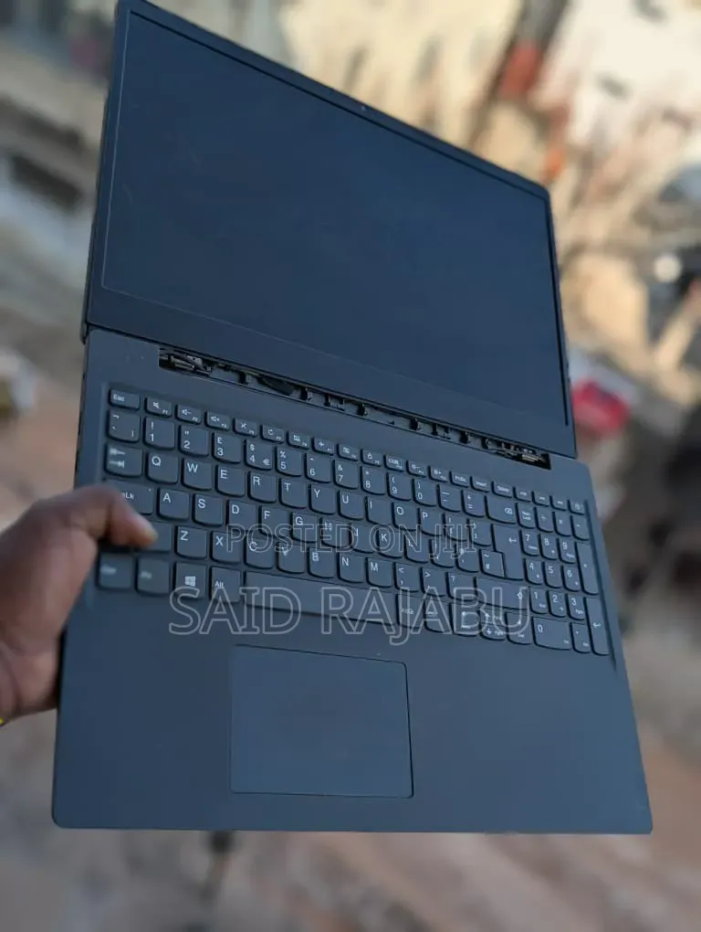 Laptop Lenovo V15 8GB Intel Core i5 HDD 500GB