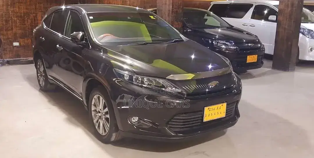 Toyota Harrier 2.0 2016 Brown