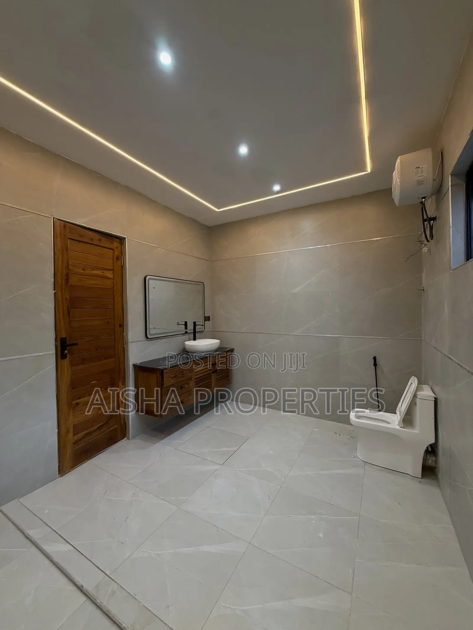 Furnished 4bdrm Villa in Masaki for rent