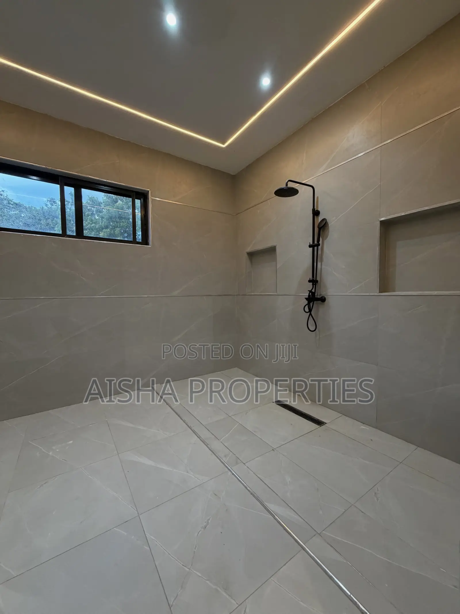 Furnished 4bdrm Villa in Masaki for rent