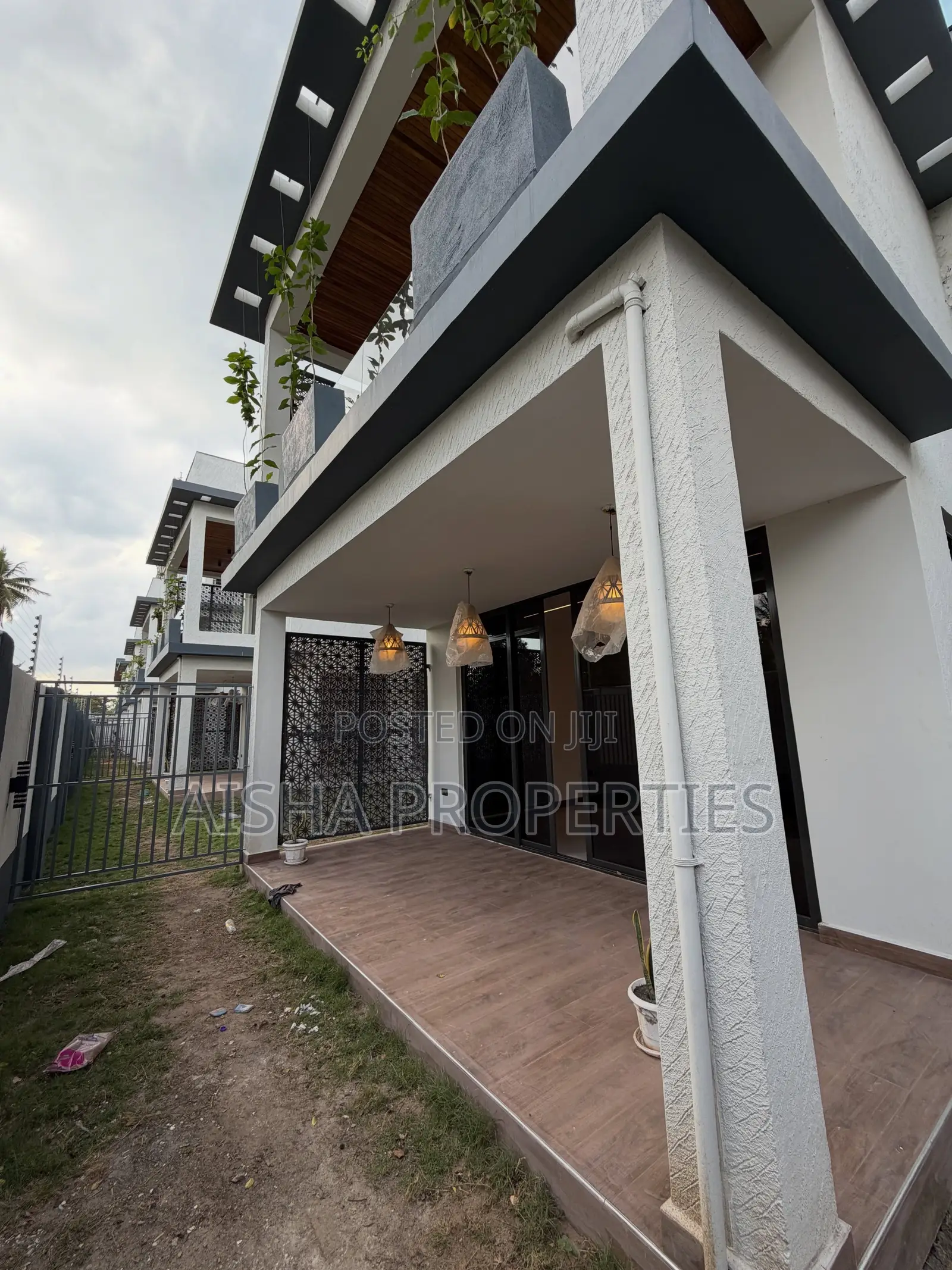 Furnished 4bdrm Villa in Masaki for rent
