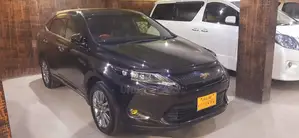 Toyota Harrier 2.0 2016 Brown