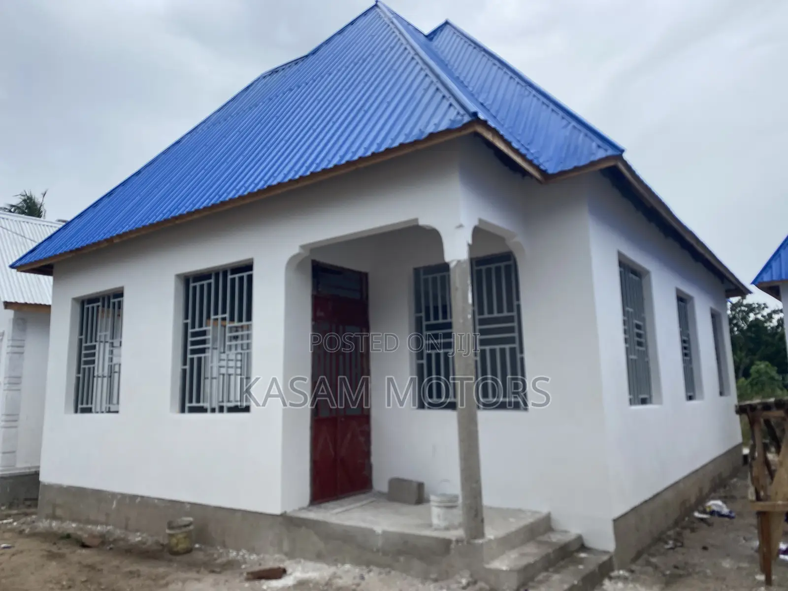11bdrm House in Mkombozi, Msongola for sale