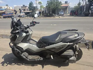 Honda 2024 Gray