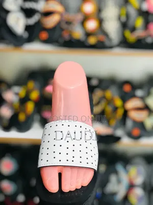 Sapro Sandals