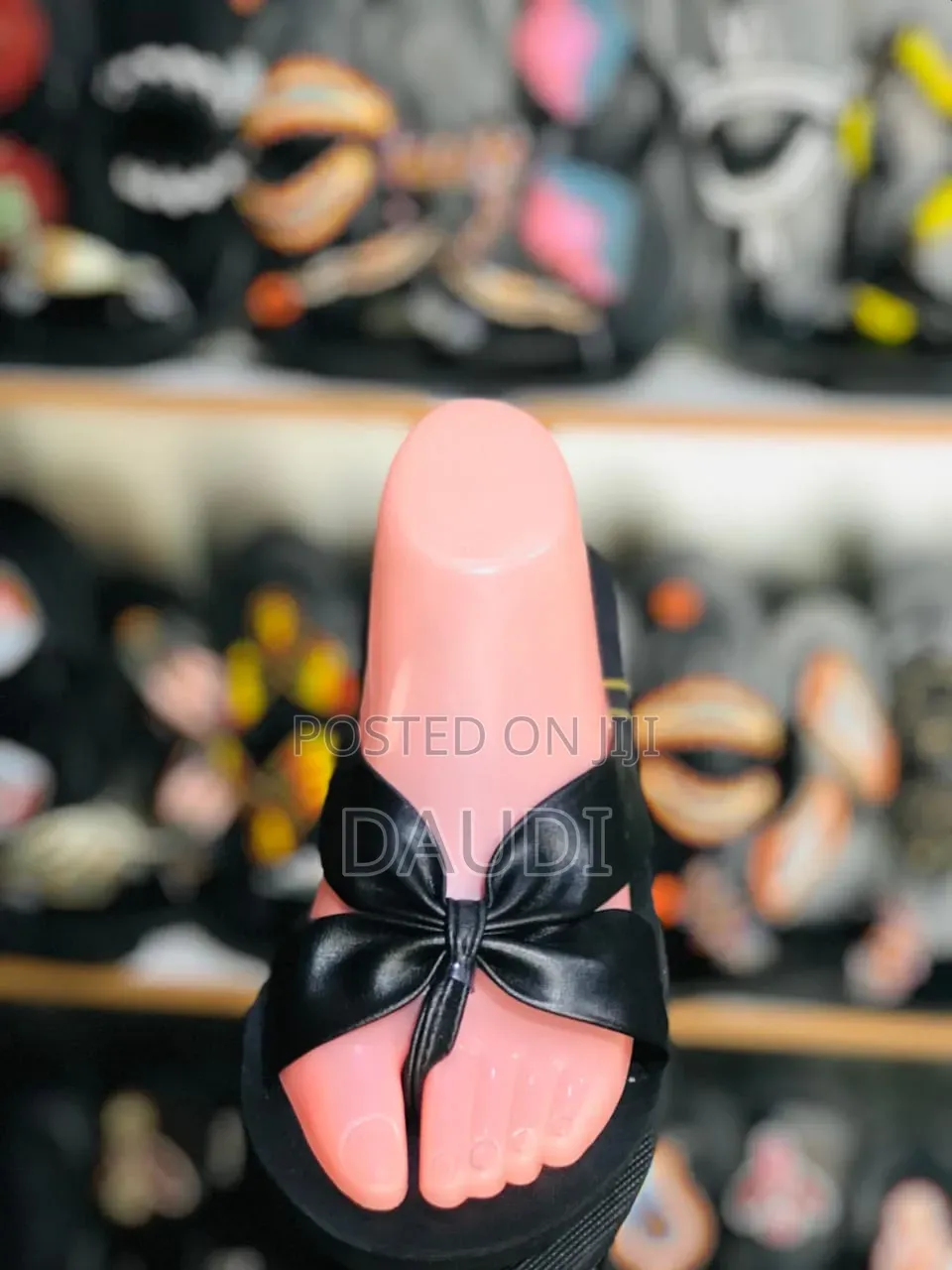 Sapro Sandals