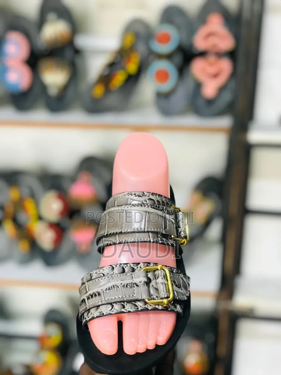 Sapro Sandals