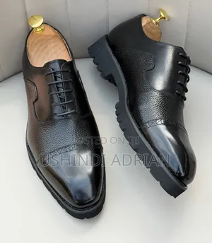 Caprio Leather Shoesbrand: Clarksfull Box
