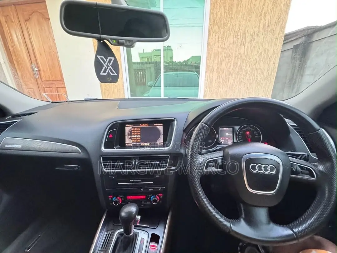 Audi Q5 2010 White