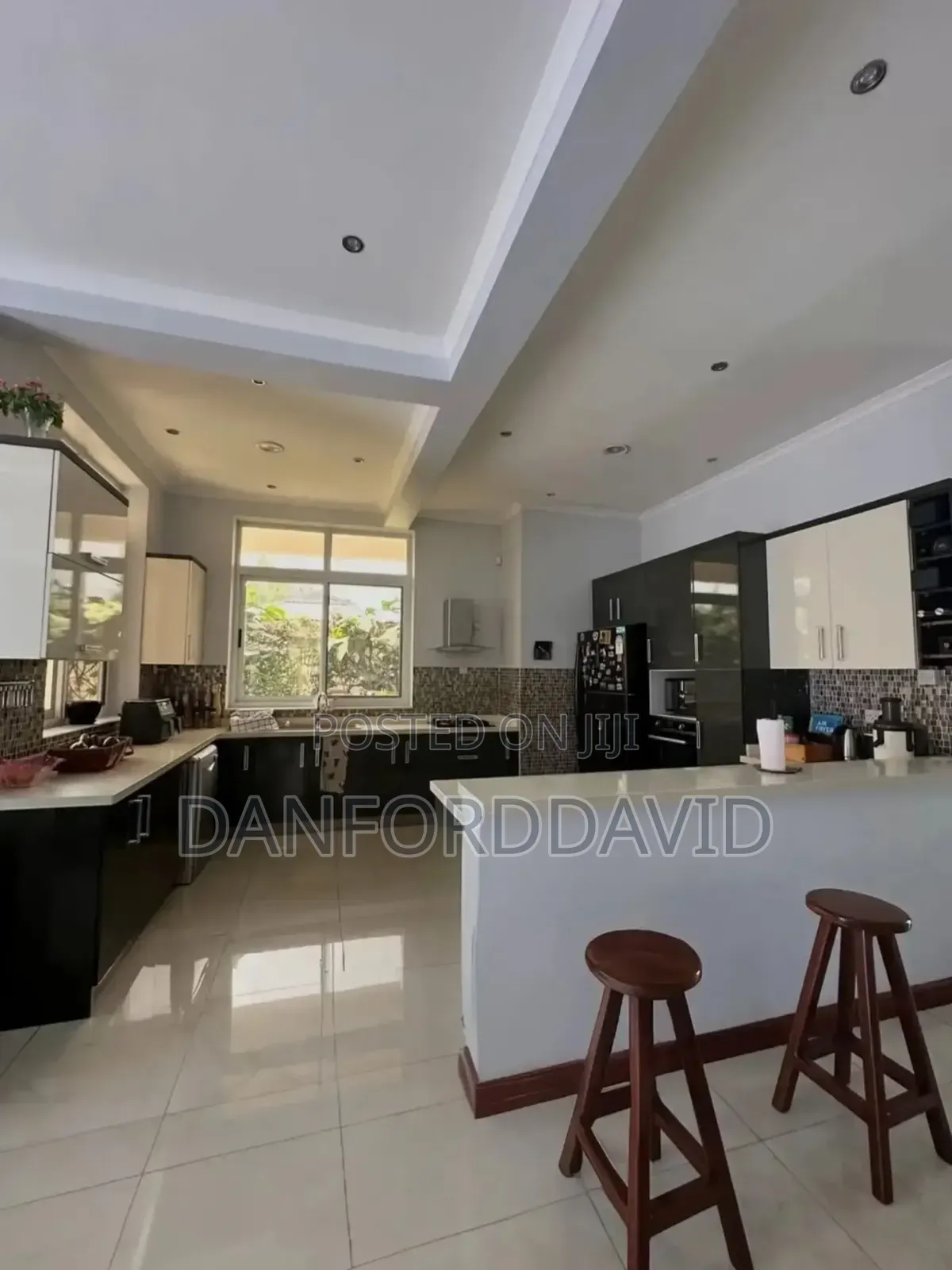 5bdrm House in Mikocheni Kws for sale