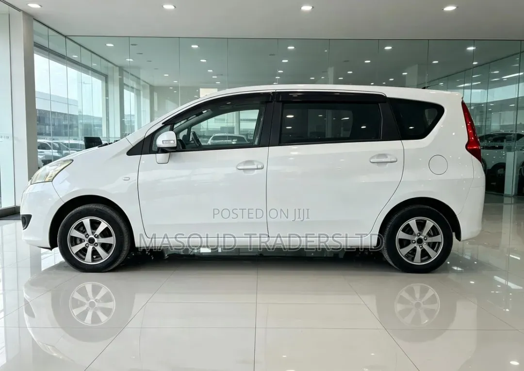Toyota Passo Sette 2008 White