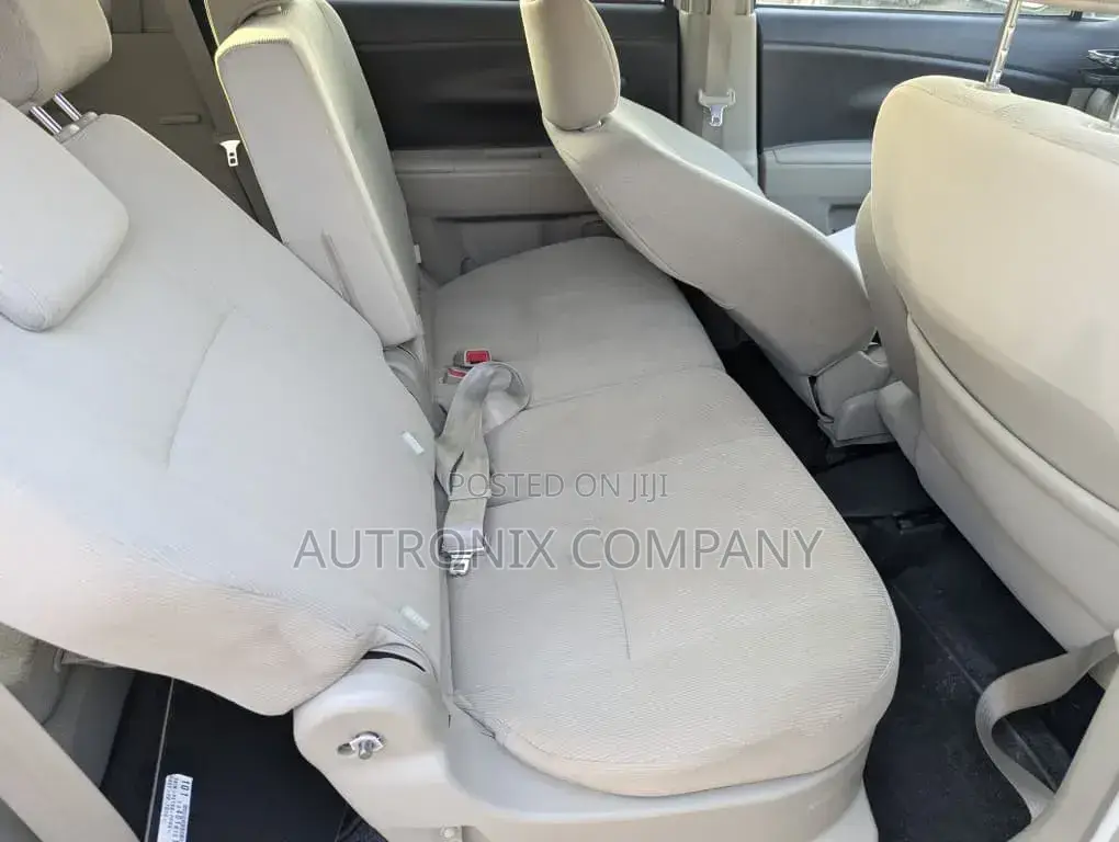 Toyota Passo Sette 2008 White