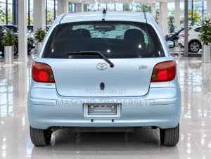 Toyota Vitz 1.0 FWD 5dr 2004 Blue