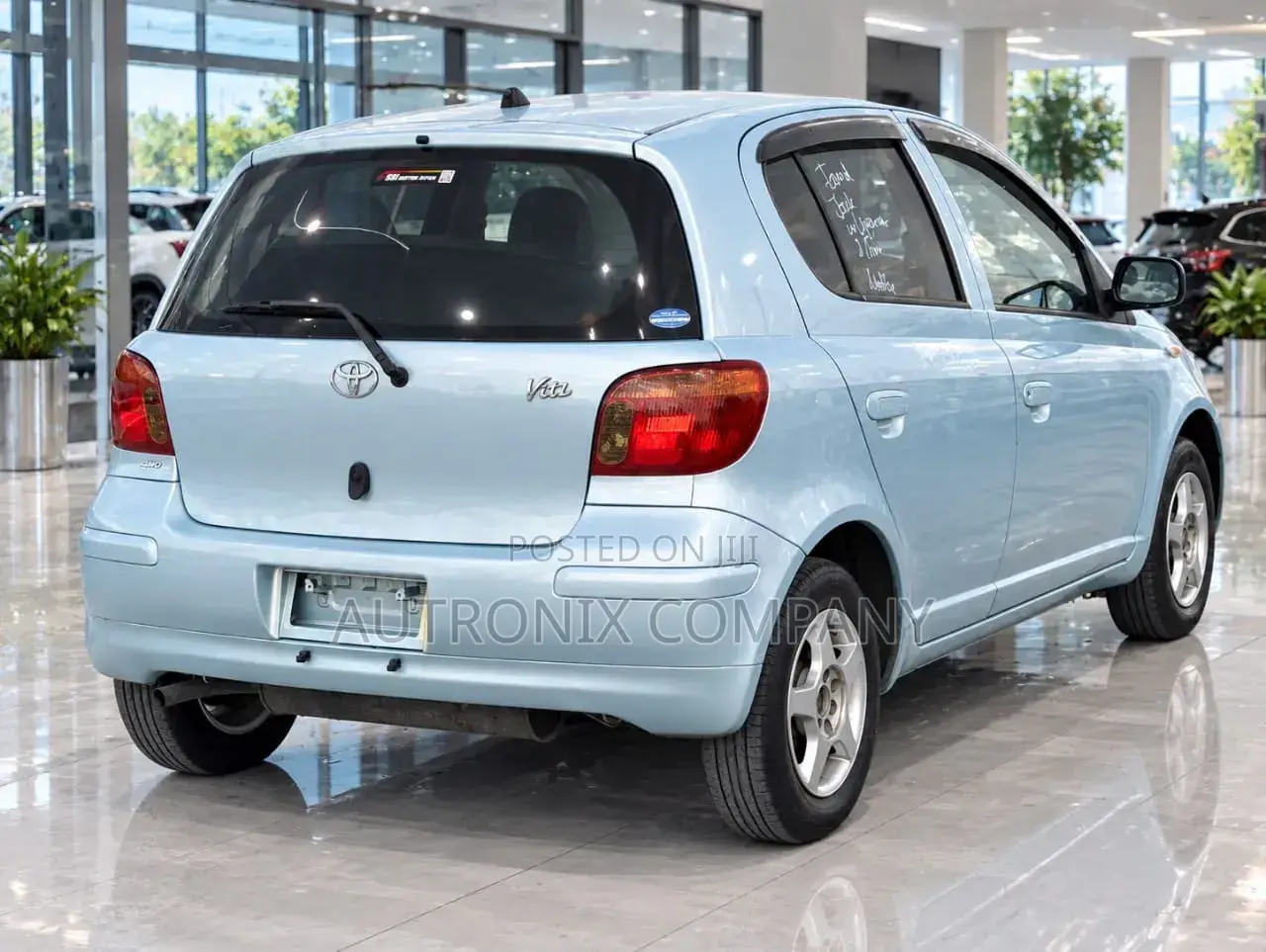 Toyota Vitz 1.0 FWD 5dr 2004 Blue