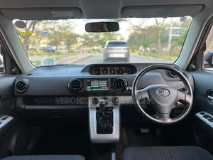 Toyota Corolla Rumion 2008 Black
