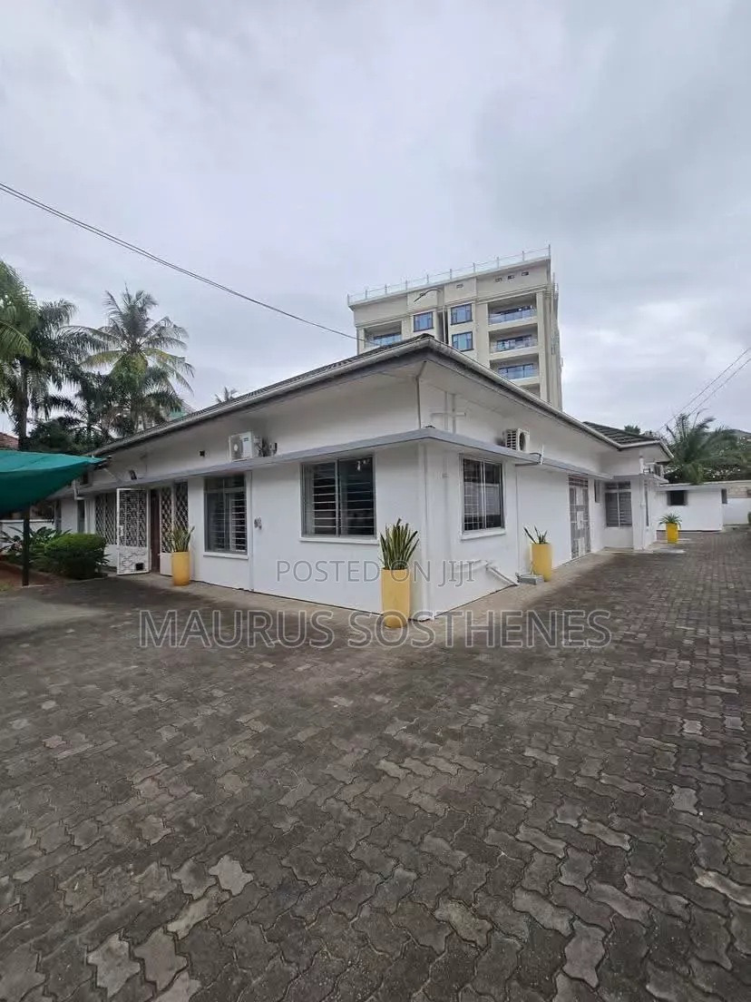 5bdrm House in Masaki for rent